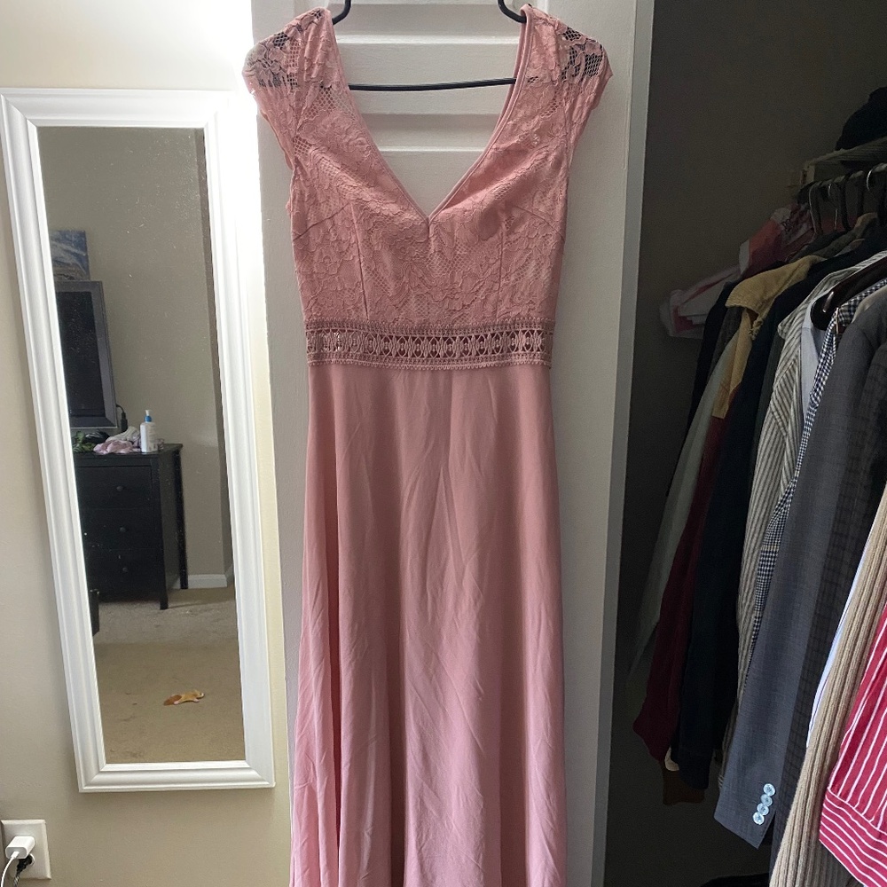 Floral lace zip back dress